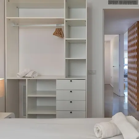 Flateli Lorenzana 35 A Апартаменты *